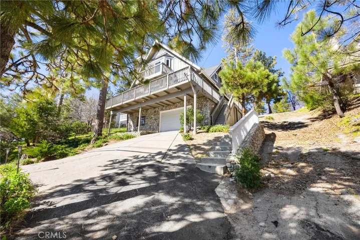 1113 N Grass Valley, Lake Arrowhead, California 92352