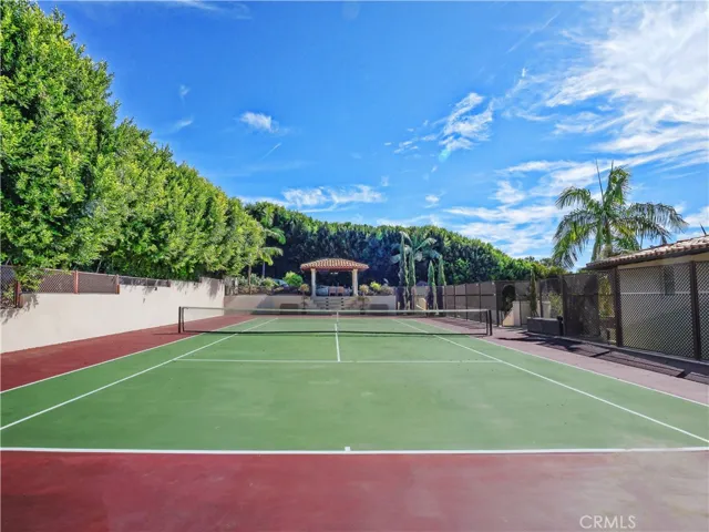 Tennis court