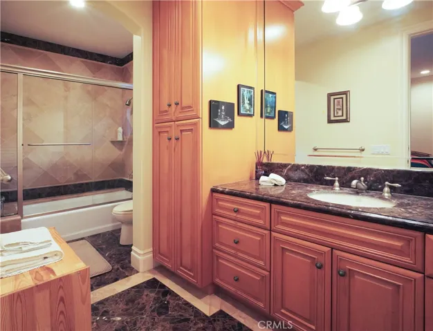Bathroom Inside Bedroom # 4