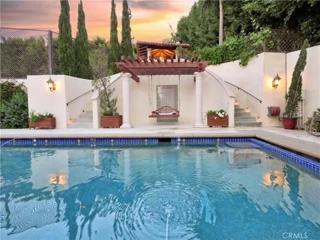 Pool Sunset View