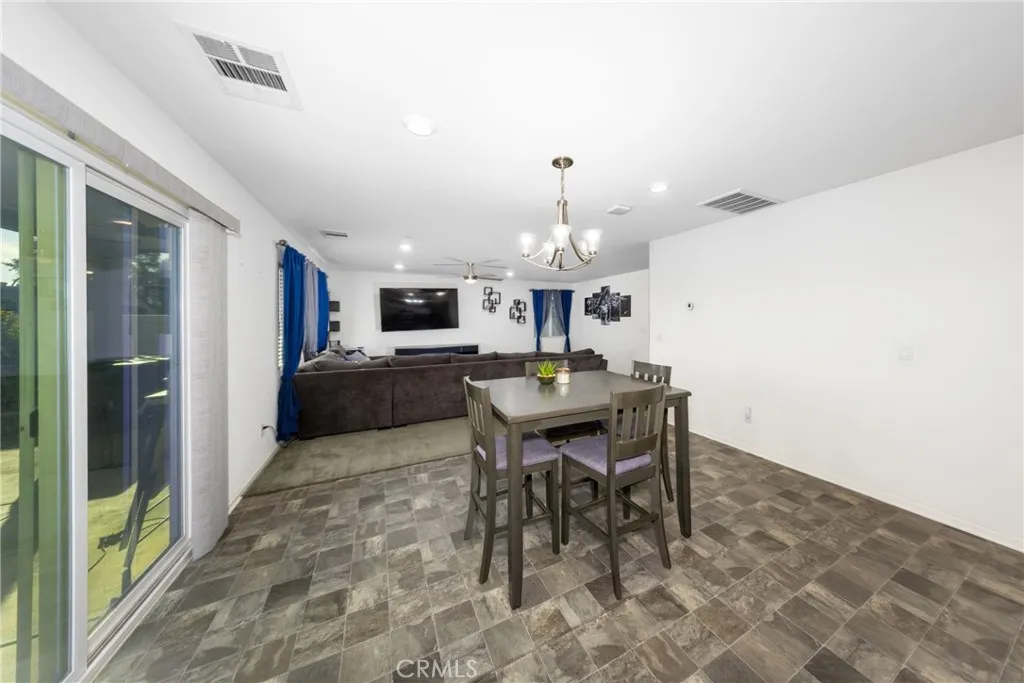 1180 Vista Montana, San Jacinto, California 92582 home-pic-5