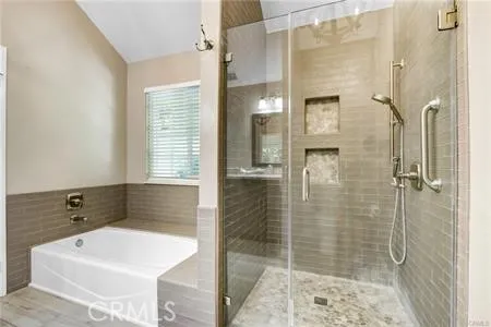 2166 Malati Circle, Upland, California 91784 home-pic-20