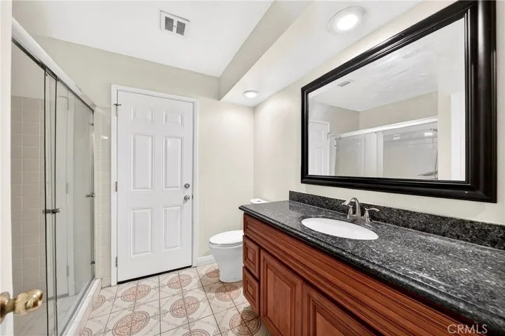 Downstairs full bath