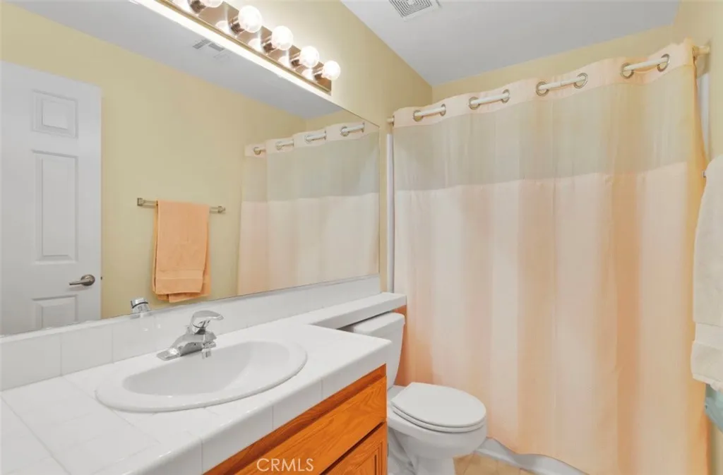 11566 Oak, Apple Valley, California 92308 home-pic-8