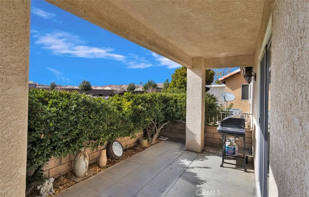 11566 Oak, Apple Valley, California 92308 home-pic-15