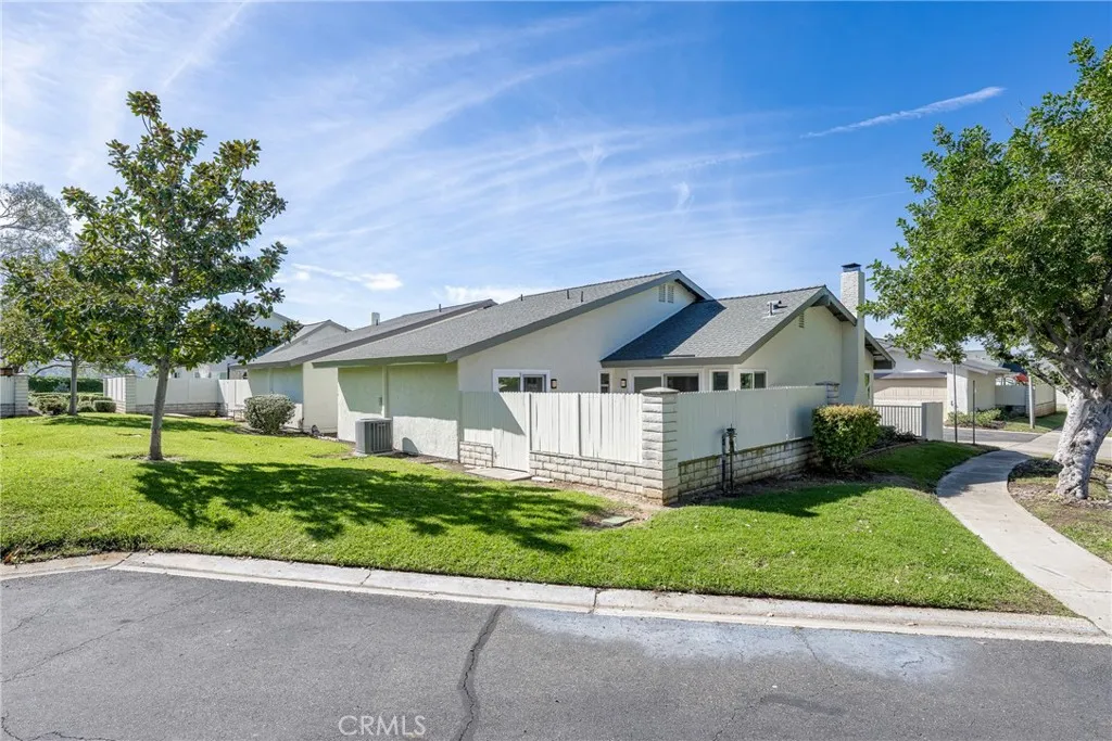 6782 Willow Wick Court, Yorba Linda, California 92886 home-pic-47