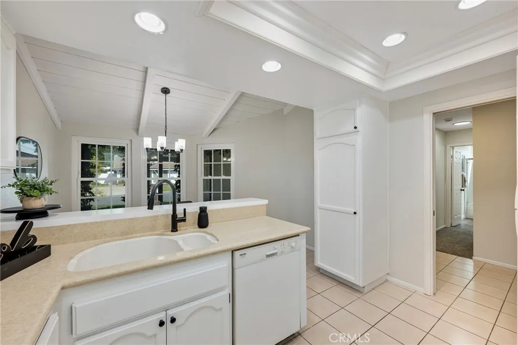 21182 Via Este, Yorba Linda, California 92887 home-pic-16