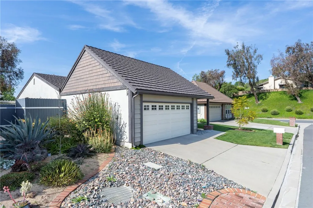 21182 Via Este, Yorba Linda, California 92887 home-pic-40