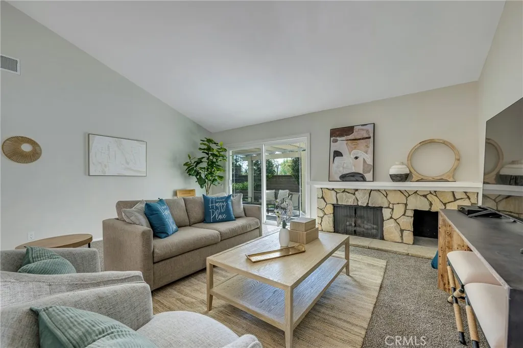 21182 Via Este, Yorba Linda, California 92887 home-pic-22