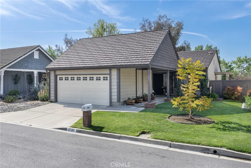 21182 Via Este, Yorba Linda, California 92887 home-pic-1
