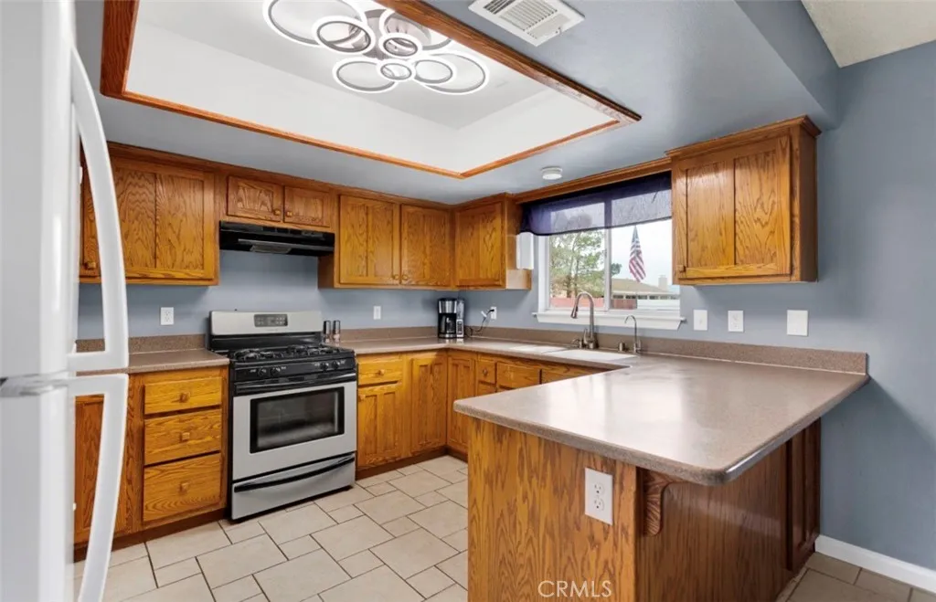 15268 Nanticoke, Apple Valley, California 92307 home-pic-8