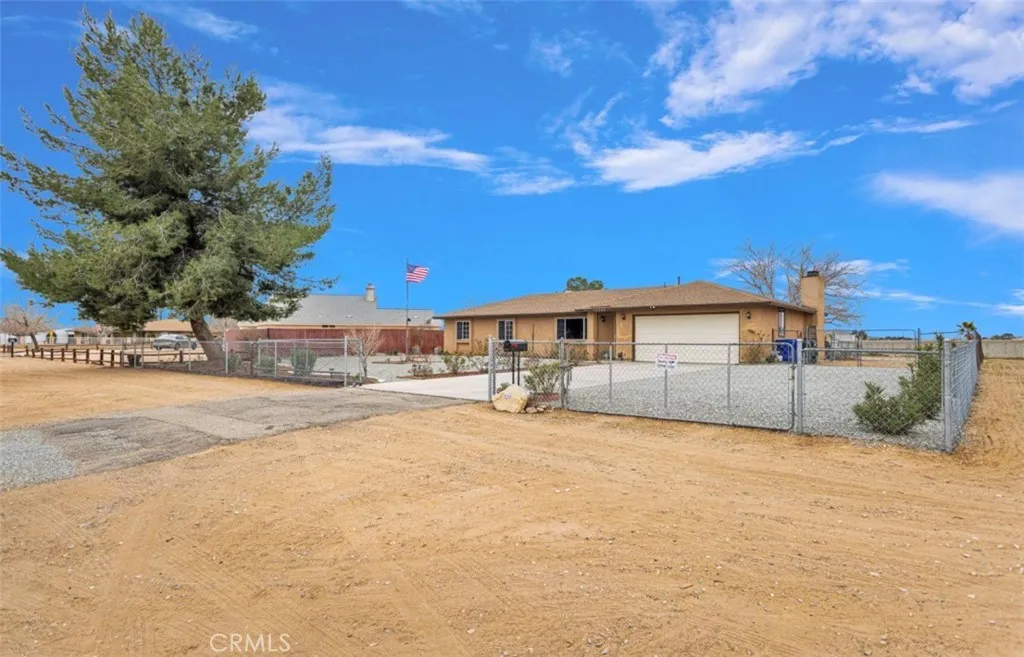 15268 Nanticoke, Apple Valley, California 92307 home-pic-2