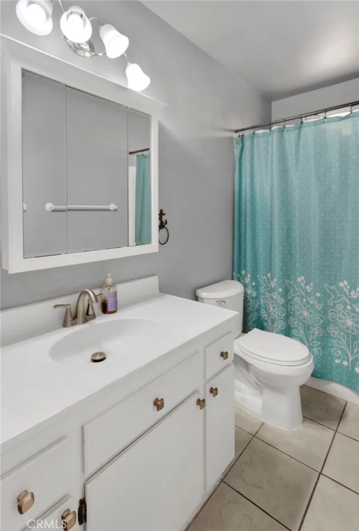 15268 Nanticoke, Apple Valley, California 92307 home-pic-11