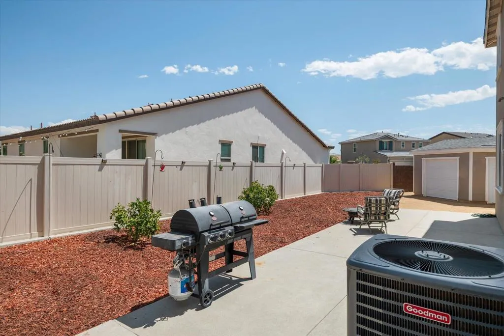 29102 Crabapple, Lake Elsinore, California 92530 home-pic-48