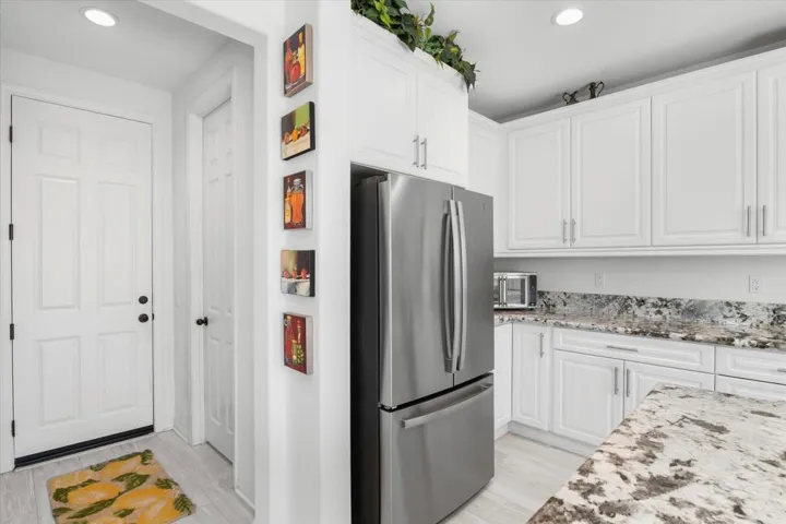 40-29102_Crabapple_Lake_Elsinore_CA_9253