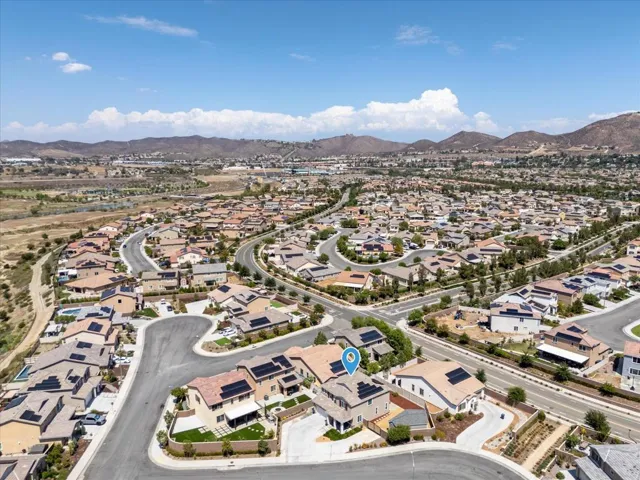 15-29102_Crabapple_Lake_Elsinore_CA_9253