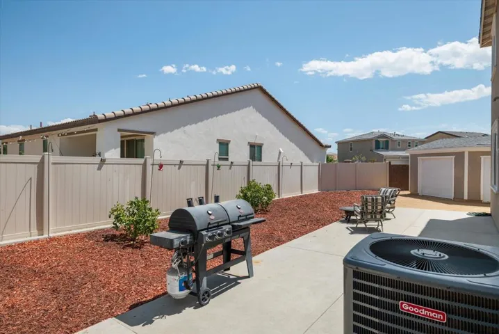 67-29102_Crabapple_Lake_Elsinore_CA_9253