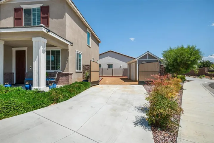 26-29102_Crabapple_Lake_Elsinore_CA_9253