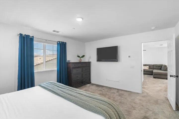 50-29102_Crabapple_Lake_Elsinore_CA_9253