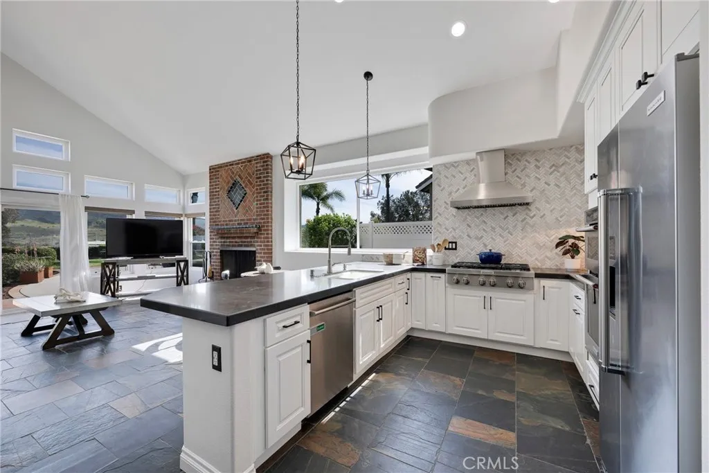 5650 Picasso Drive, Yorba Linda, California 92887 home-pic-28