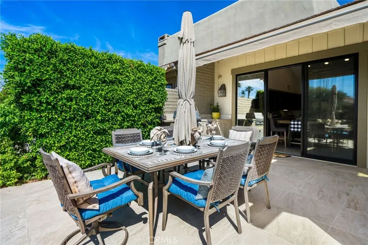 dining al fresco