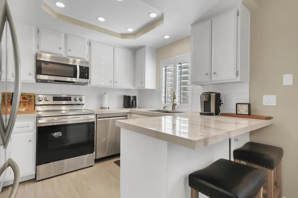 72844 Tony Trabert Lane, Palm Desert, California 92260 home-pic-1