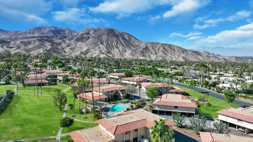 72844 Tony Trabert Lane, Palm Desert, California 92260 home-pic-12