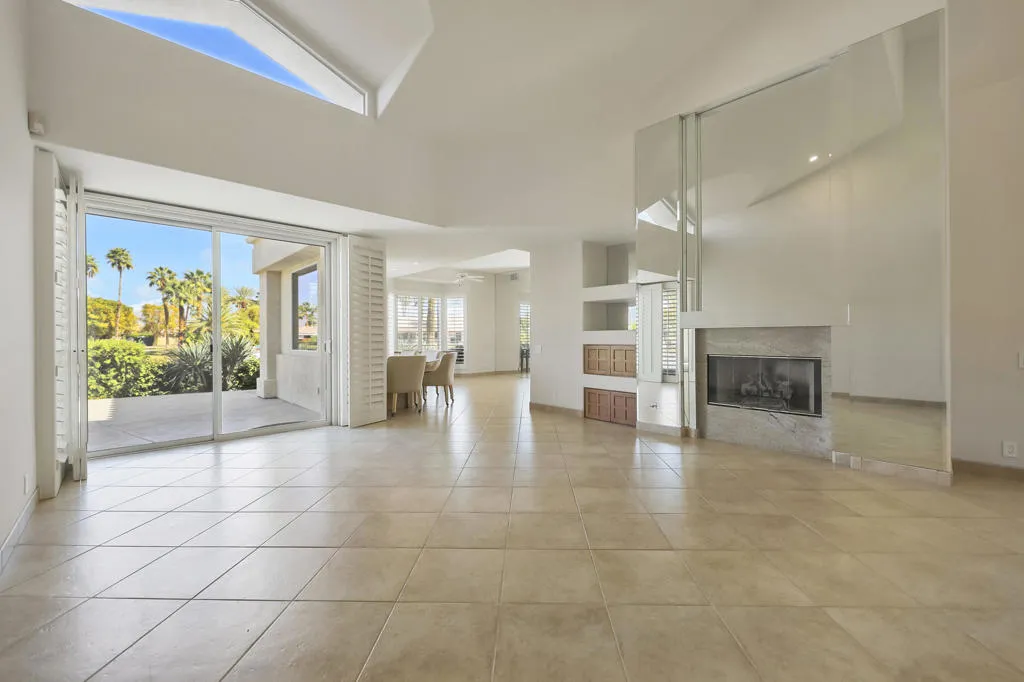 47540 Via Montessa, La Quinta, California 92253 home-pic-8