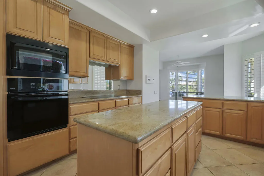 47540 Via Montessa, La Quinta, California 92253 home-pic-18