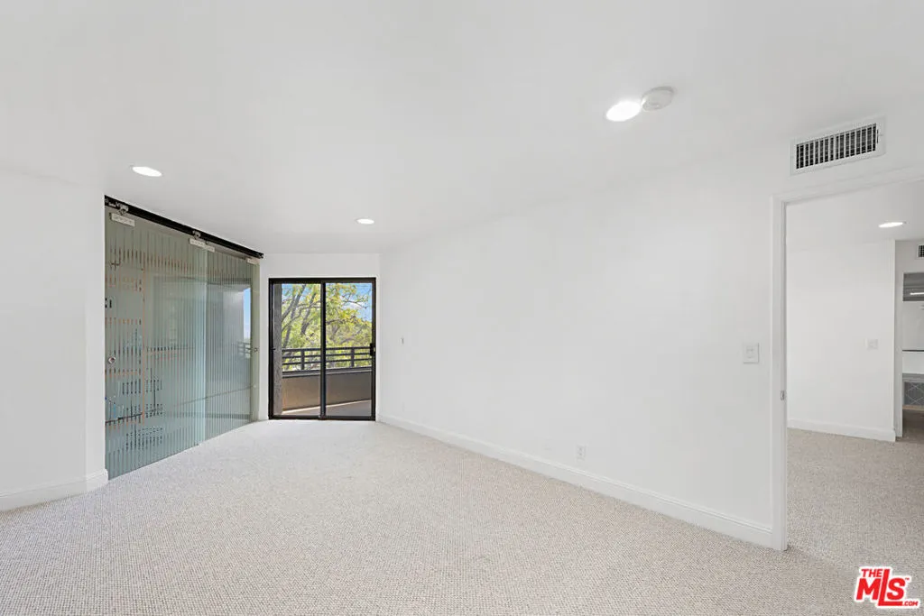 4589 Via Marisol 267, Los Angeles, California 90042 home-pic-10