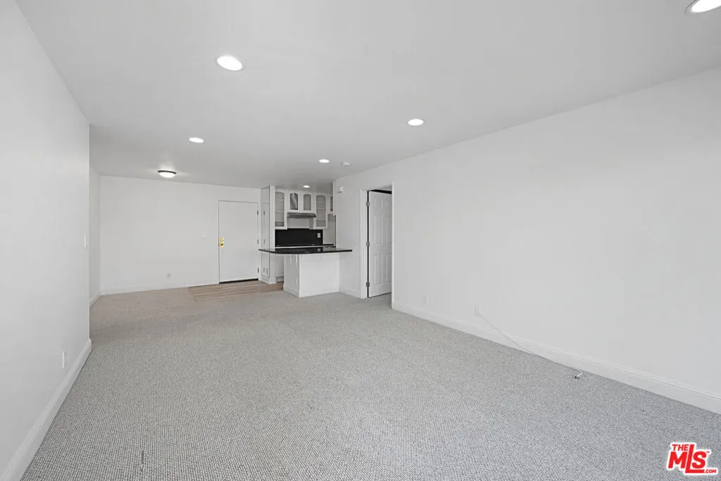 4589 Via Marisol 267, Los Angeles, California 90042 home-pic-6