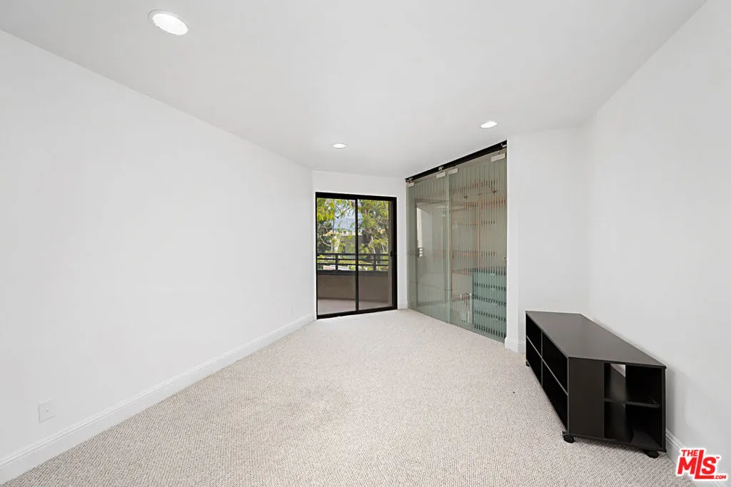 4589 Via Marisol 267, Los Angeles, California 90042 home-pic-18