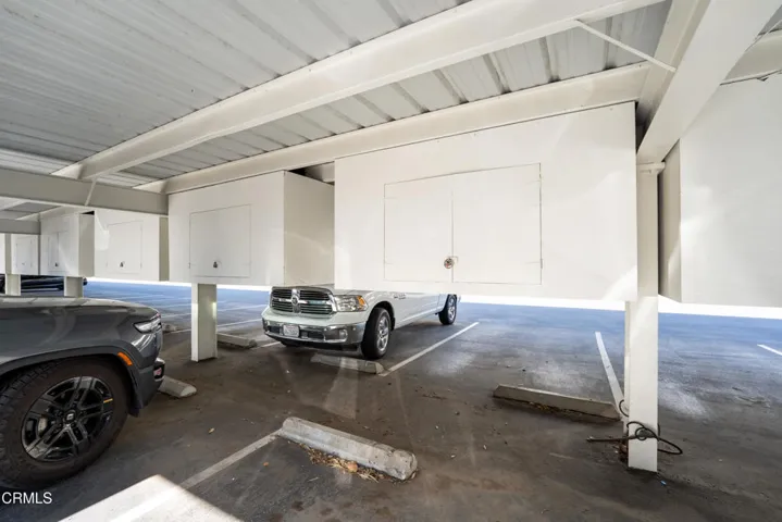 251 S Ventura. #210 MLS-24