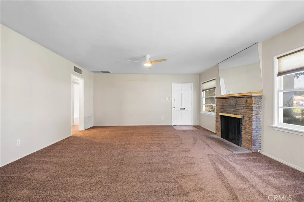 211 E 34th, San Bernardino, California 92404 home-pic-10