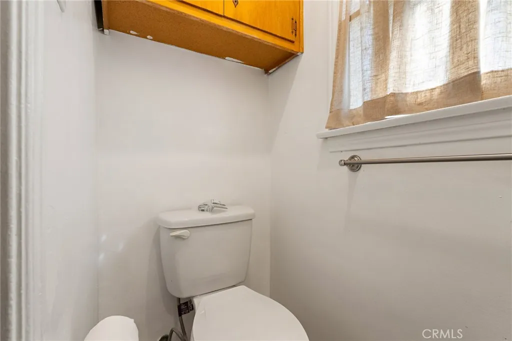 211 E 34th, San Bernardino, California 92404 home-pic-33