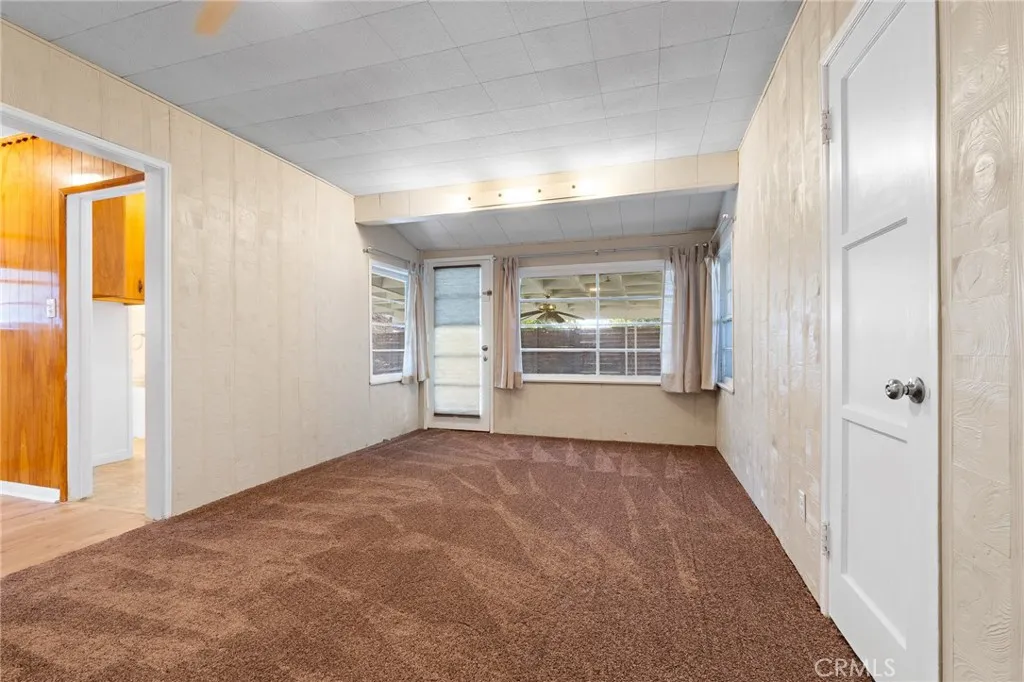 211 E 34th, San Bernardino, California 92404 home-pic-18