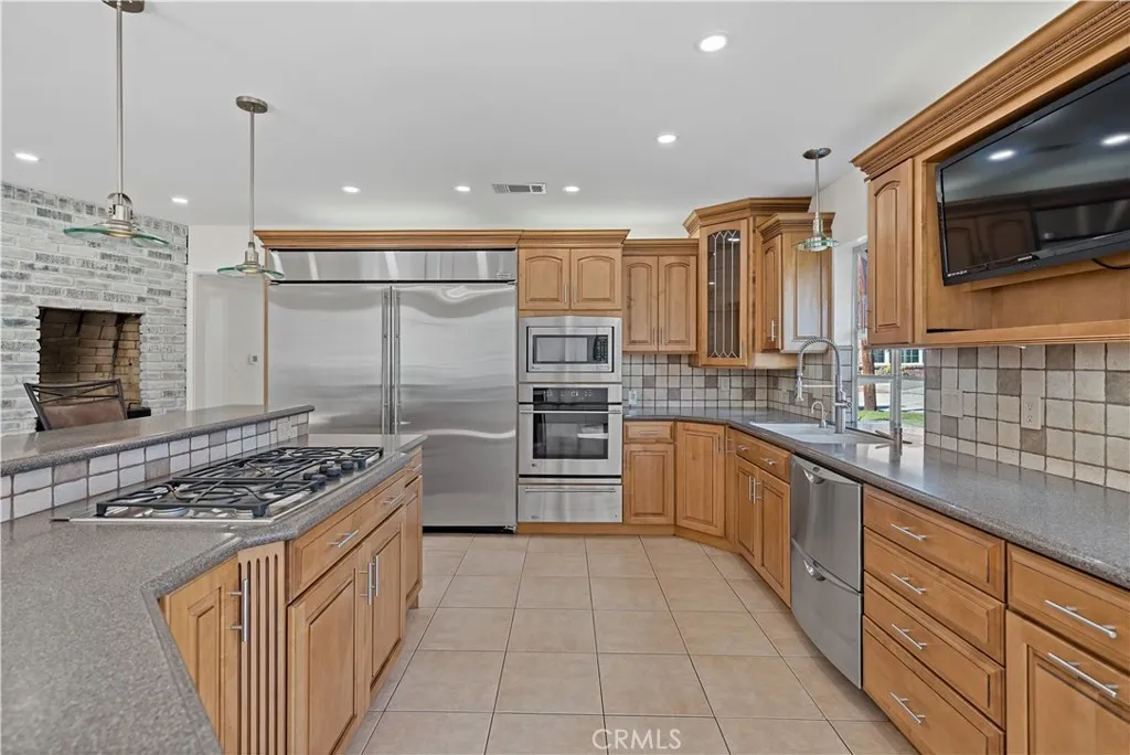8906 Fortson Drive, San Gabriel, California 91775 home-pic-12
