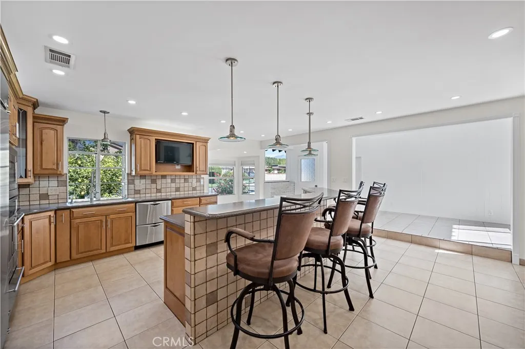 8906 Fortson Drive, San Gabriel, California 91775 home-pic-18