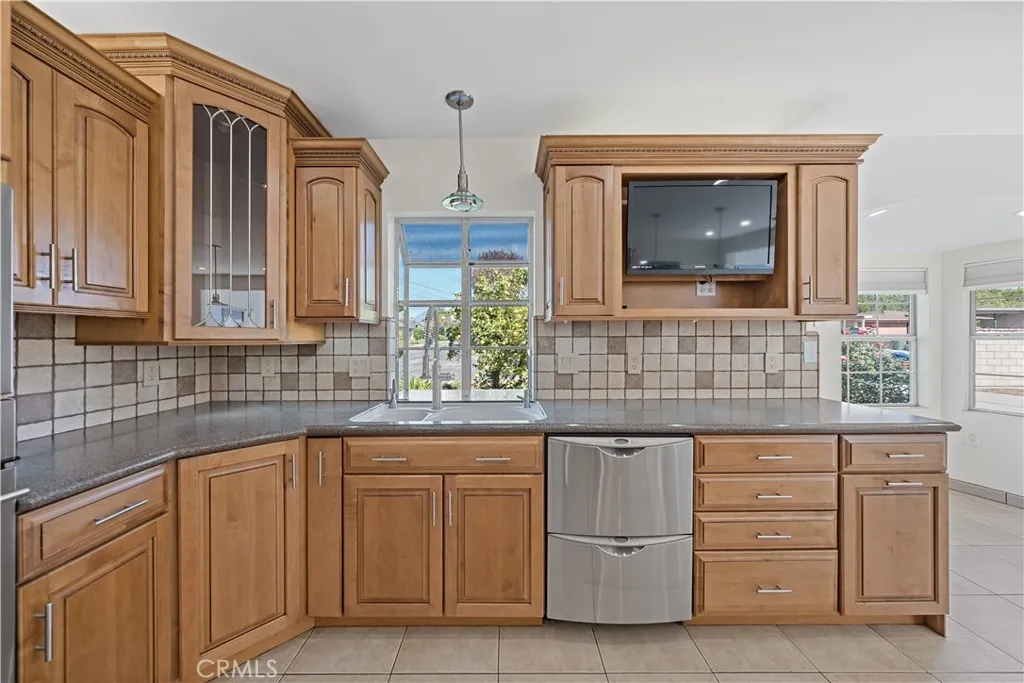 8906 Fortson Drive, San Gabriel, California 91775 home-pic-15