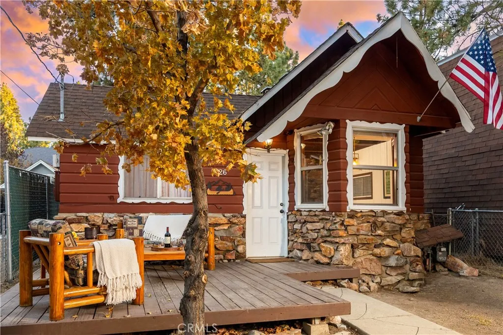 626 Elysian Boulevard, Big Bear City, California 92314 home-pic-1