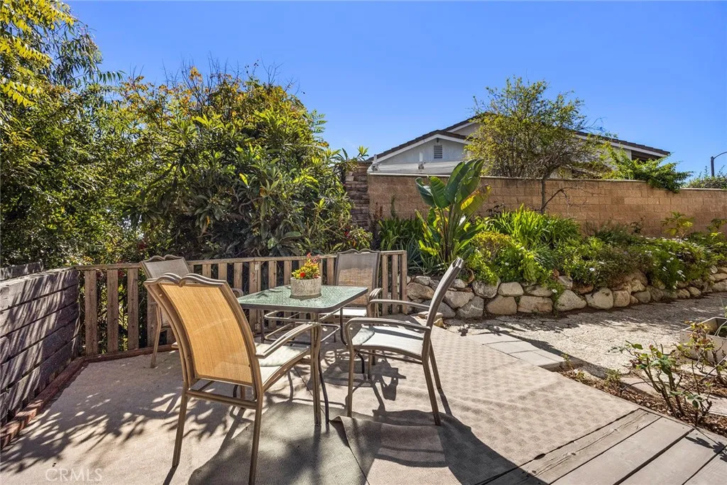 2108 Via Caliente, Fullerton, California 92833 home-pic-24