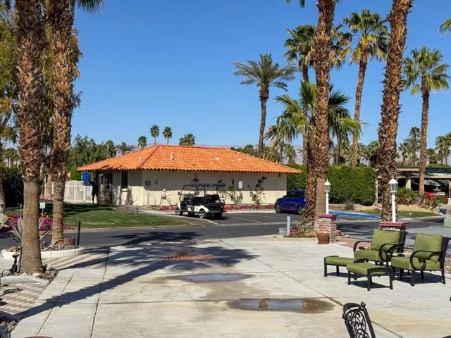 130 luxury RV lot-12