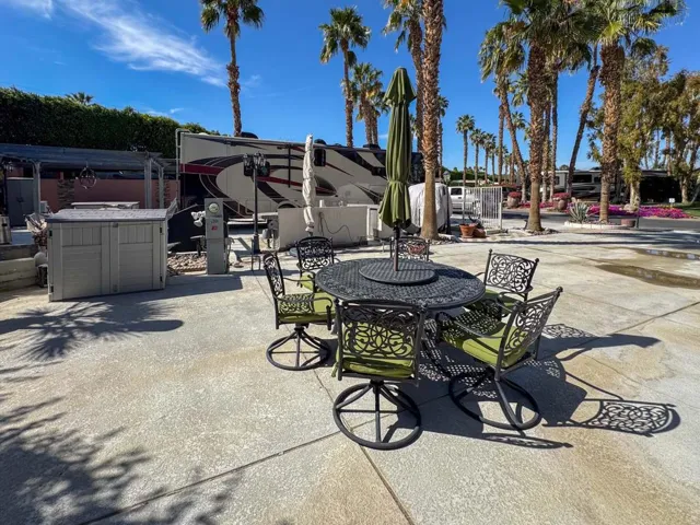 130 luxury RV lot-15