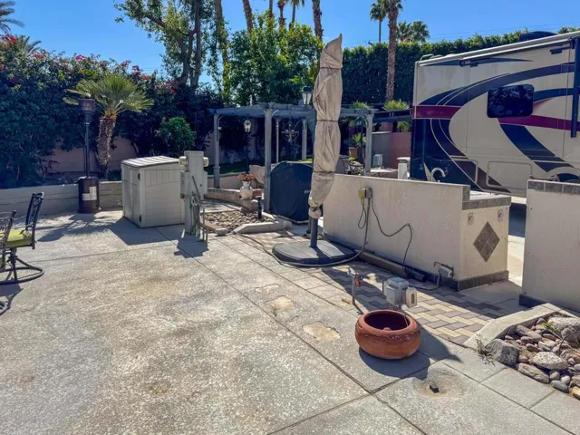 130 luxury RV lot-5