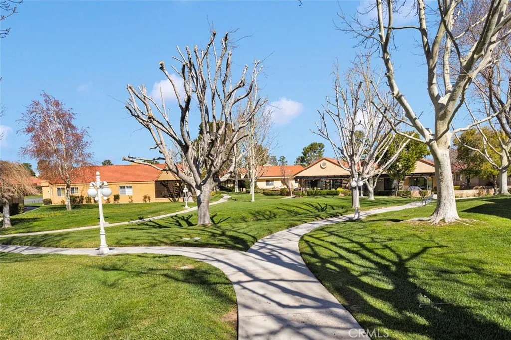 11594 Mountain Meadow Drive, Apple Valley, California 92308 home-pic-41