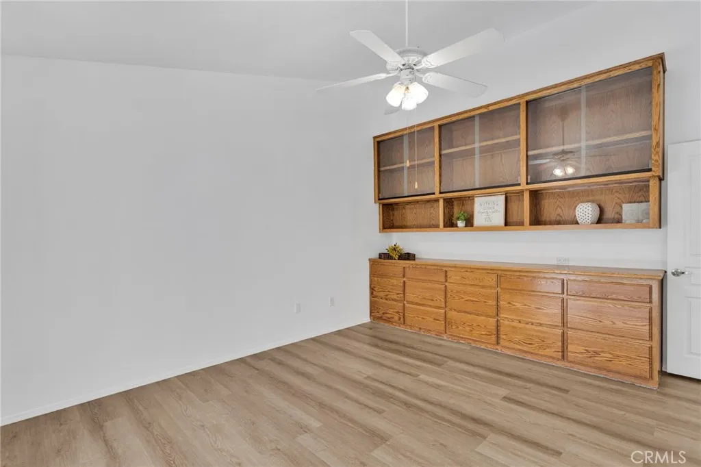 11594 Mountain Meadow Drive, Apple Valley, California 92308 home-pic-25