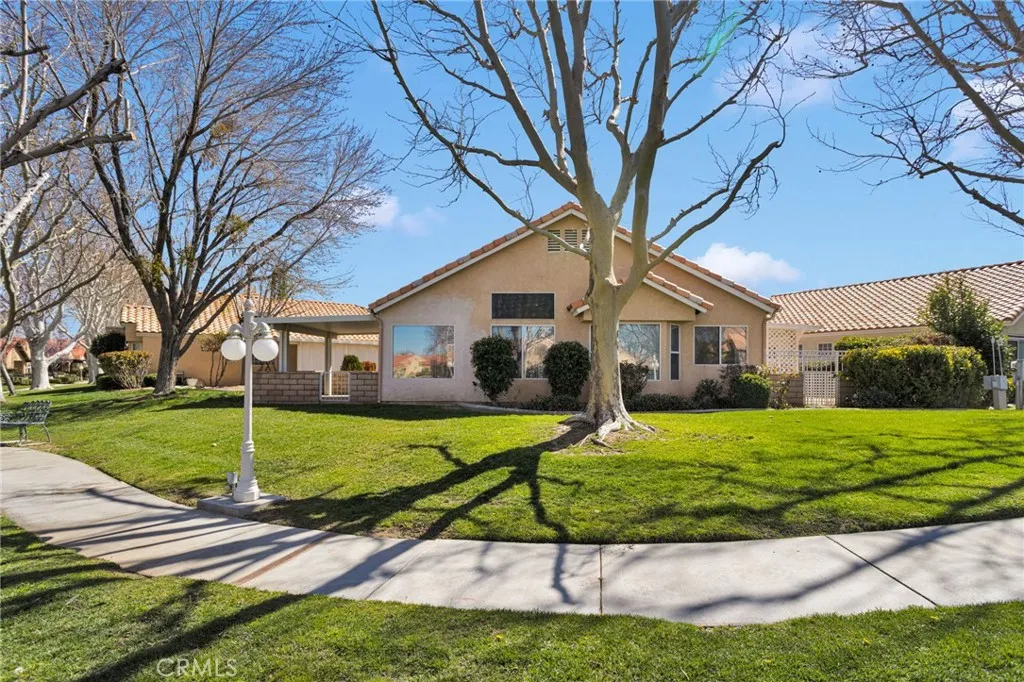 11594 Mountain Meadow Drive, Apple Valley, California 92308 home-pic-38