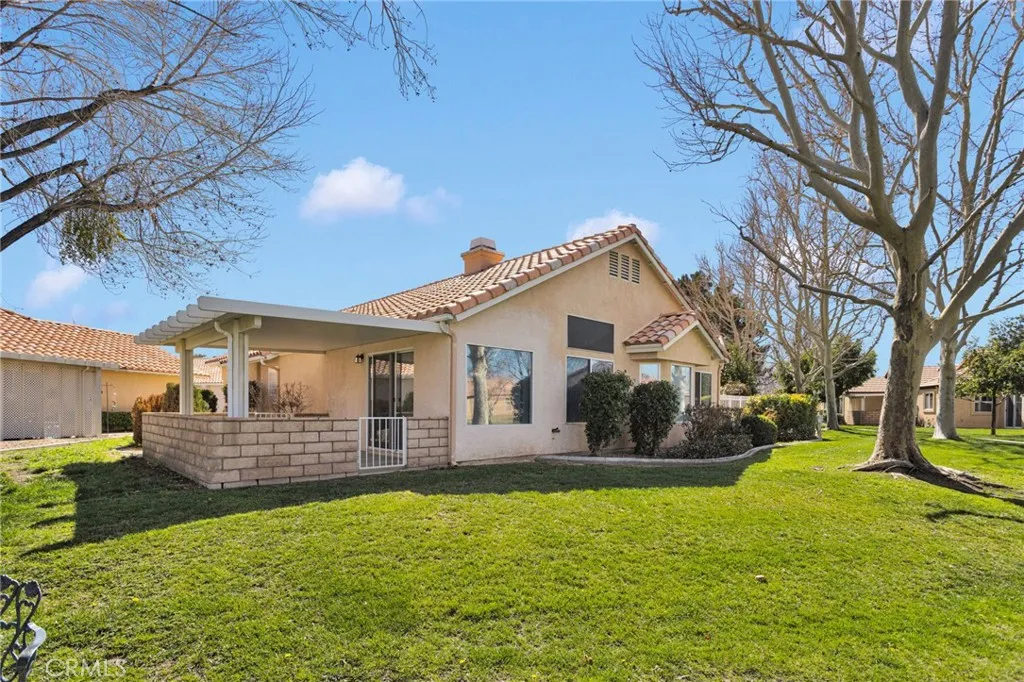 11594 Mountain Meadow Drive, Apple Valley, California 92308 home-pic-37