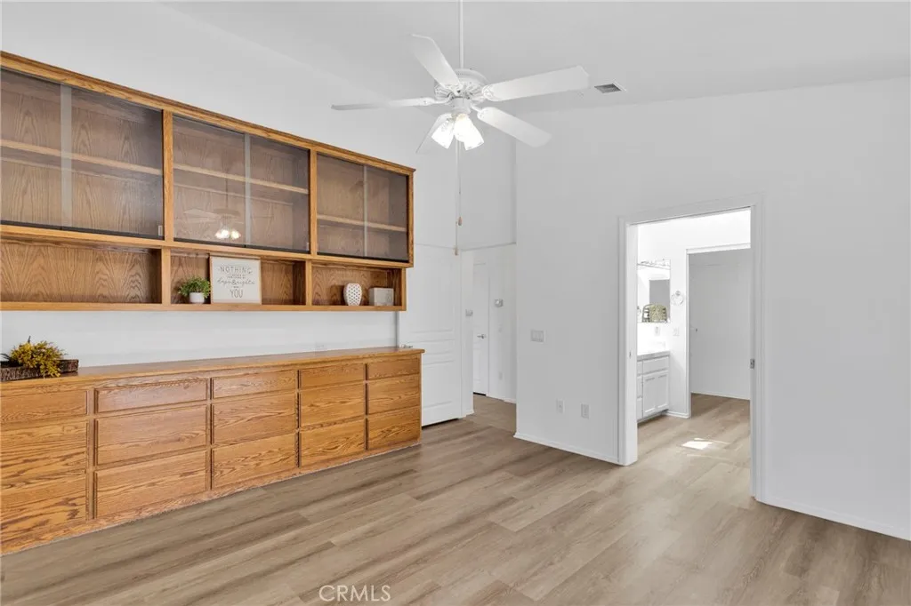 11594 Mountain Meadow Drive, Apple Valley, California 92308 home-pic-26