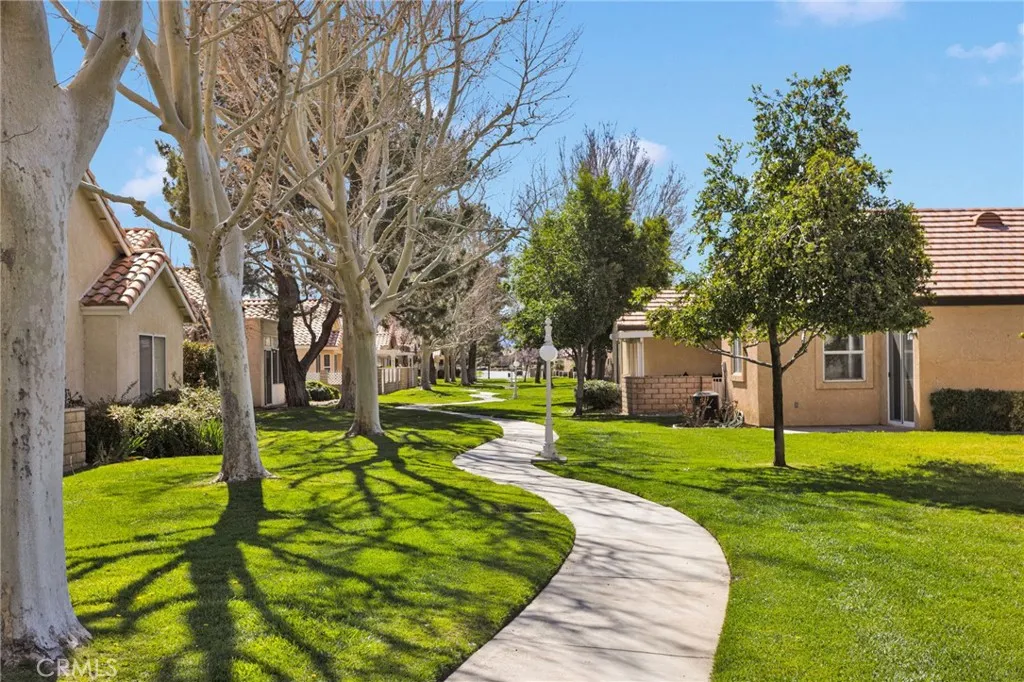 11594 Mountain Meadow Drive, Apple Valley, California 92308 home-pic-39